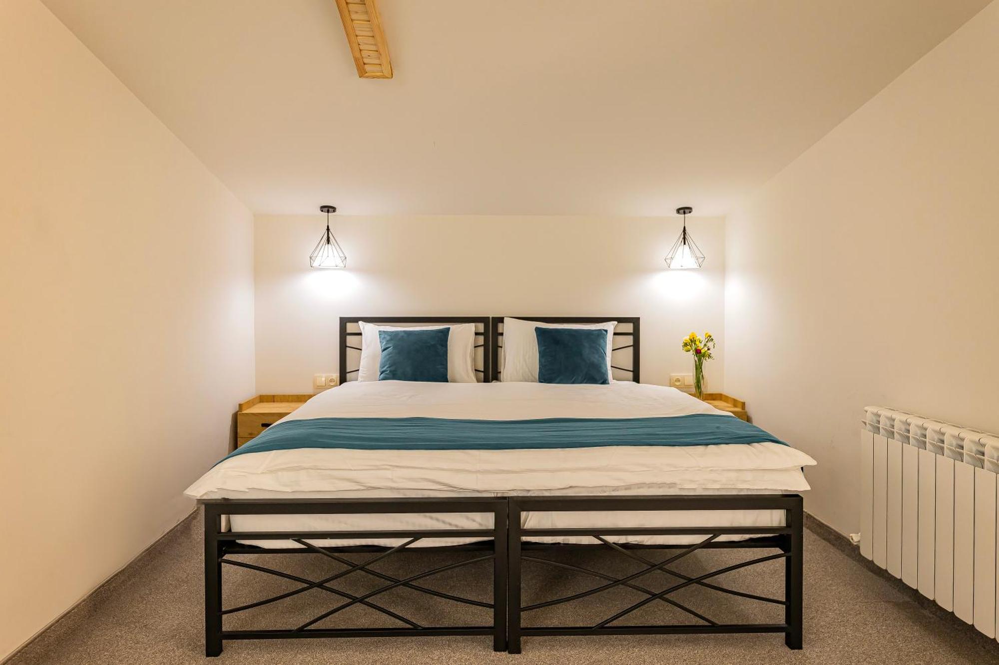 Taniqinn Dilijan Hotel ภายนอก รูปภาพ